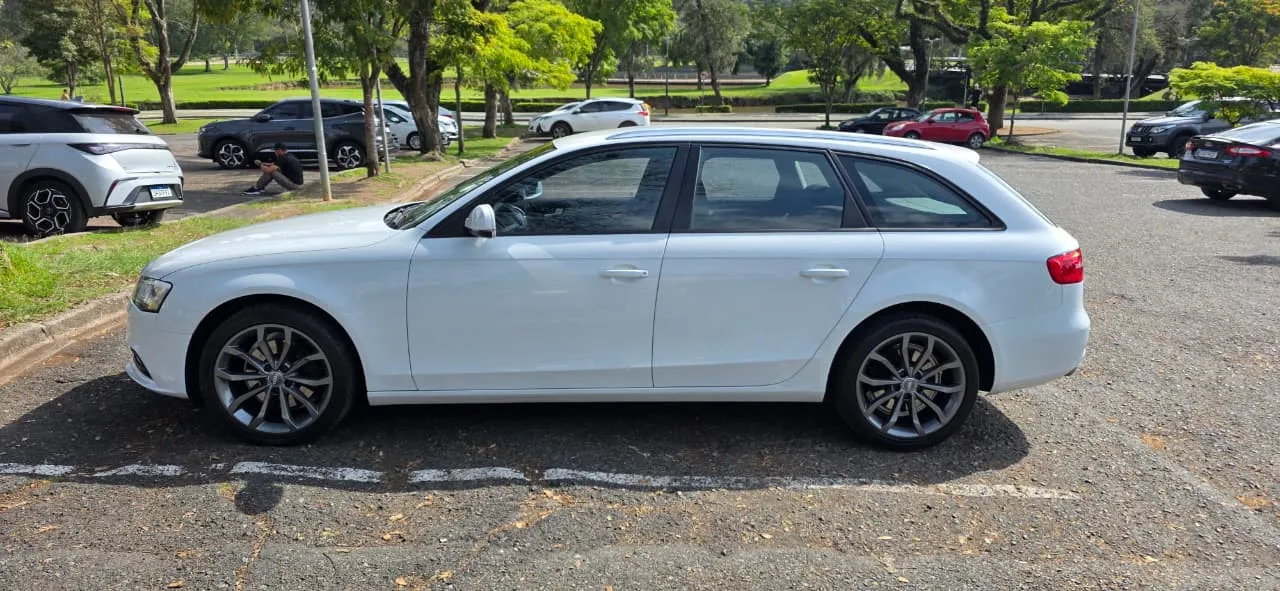 avv-audi-a4-avant-venda-d30616b-imagem-005