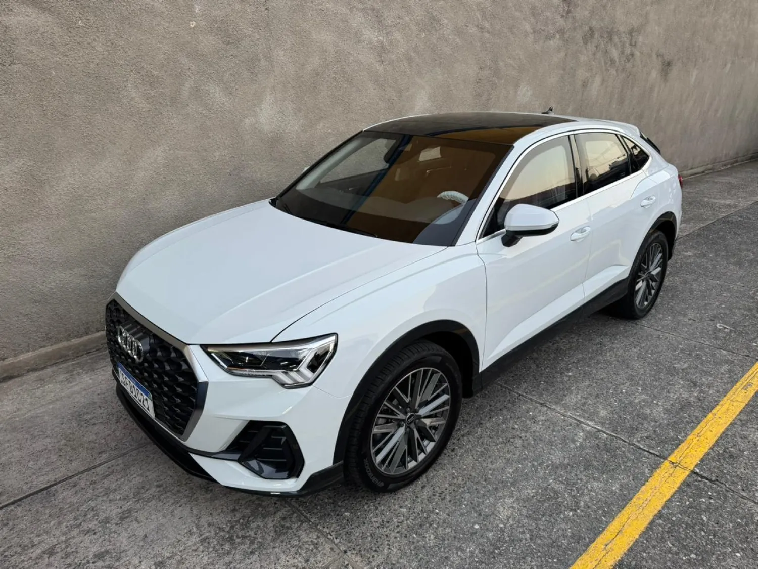 avv-audi-q3-spb-performance-venda-fx1zs0j-imagem-002