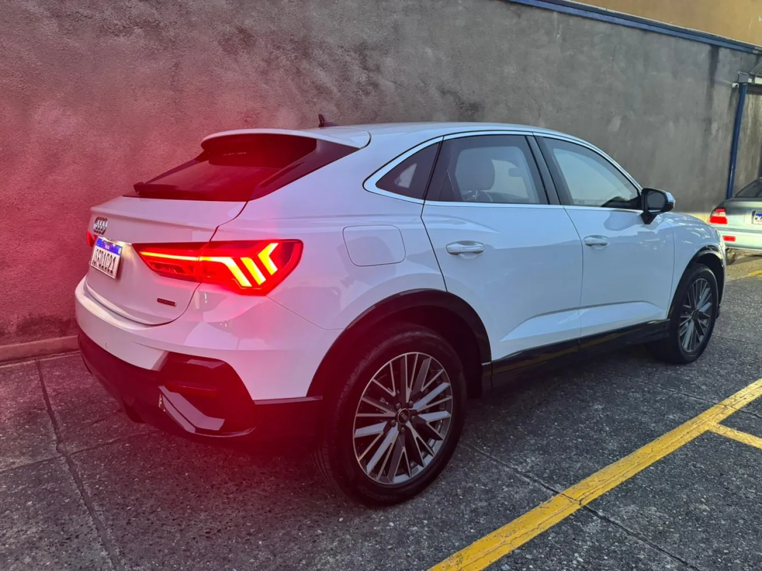 avv-audi-q3-spb-performance-venda-fx1zs0j-imagem-029