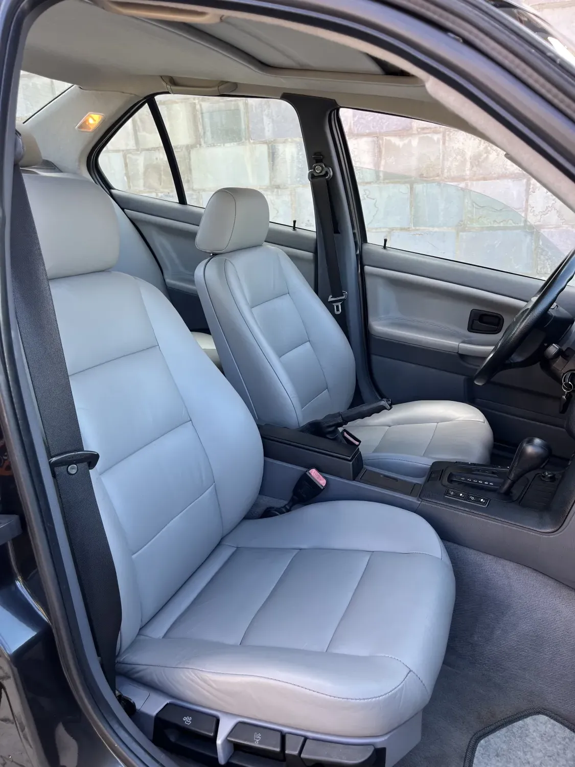 avv-bmw-318is-venda-4608af1-imagem-004