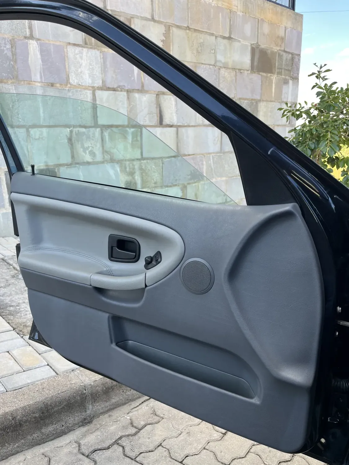 avv-bmw-318is-venda-4608af1-imagem-011