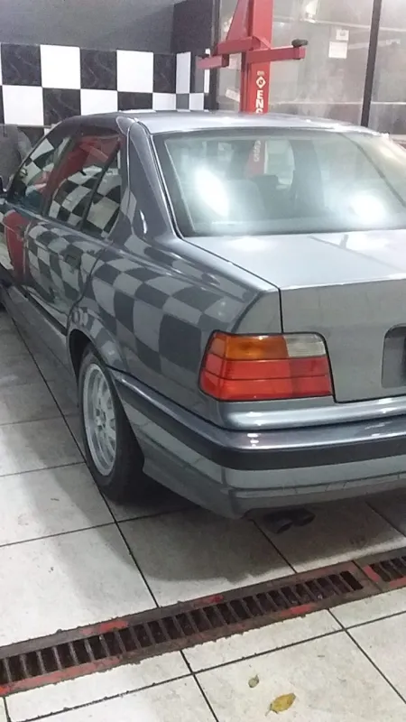 avv-bmw-325i-venda-92cb019-imagem-010
