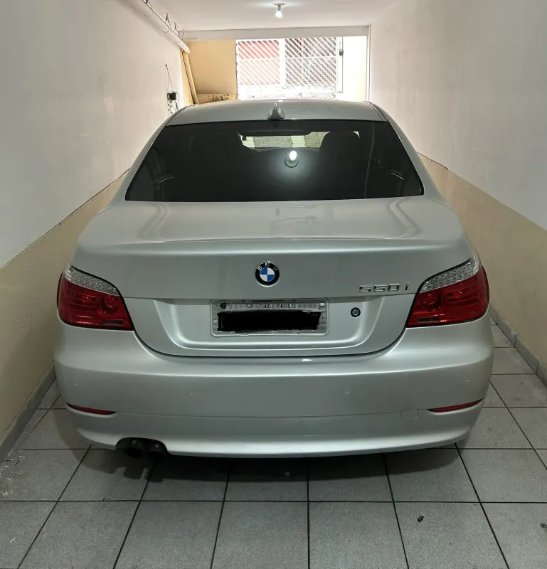 avv-bmw-550i-venda-4103d59-imagem-015