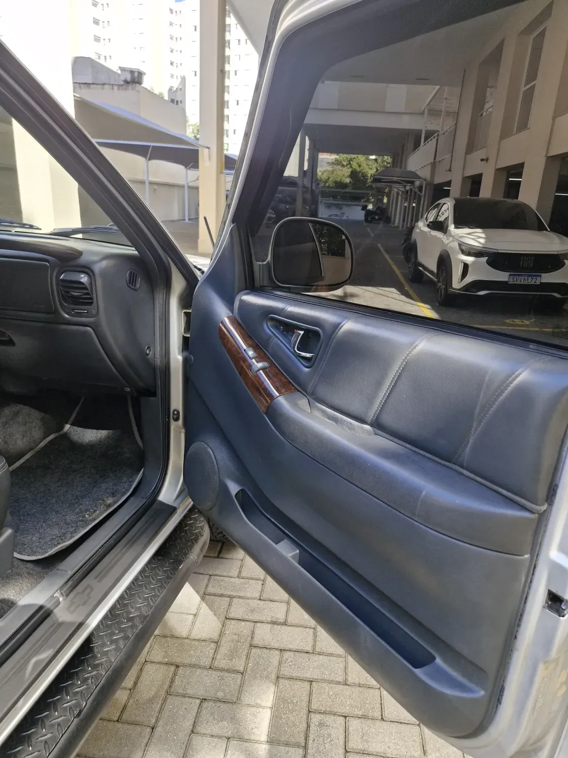 avv-chevrolet-blazer-venda-d6de9f0-imagem-007