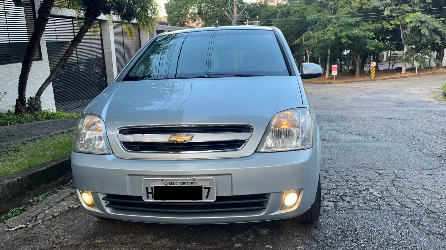 avv-chevrolet-meriva-1-8-premium-venda-bk8kbbr-imagem-001