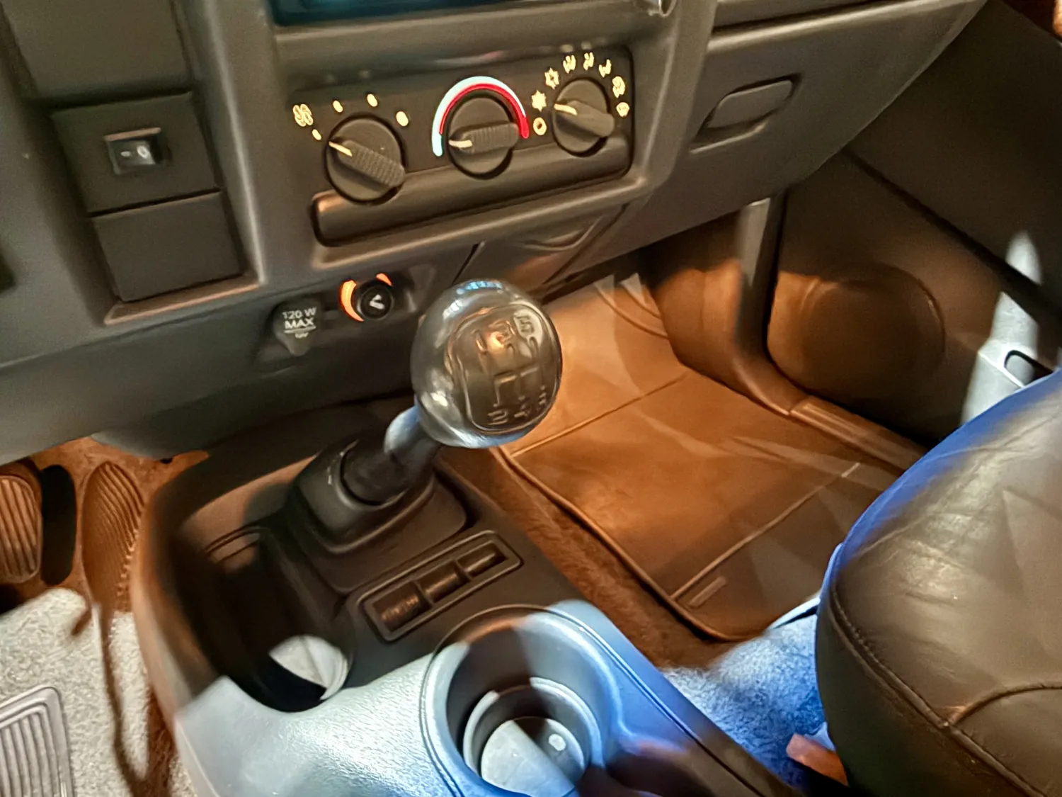 avv-chevrolet-s10-venda-93aa4c1-imagem-017
