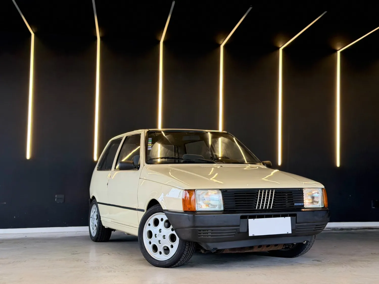 avv-fiat-uno-venda-2cc9a40-imagem-012