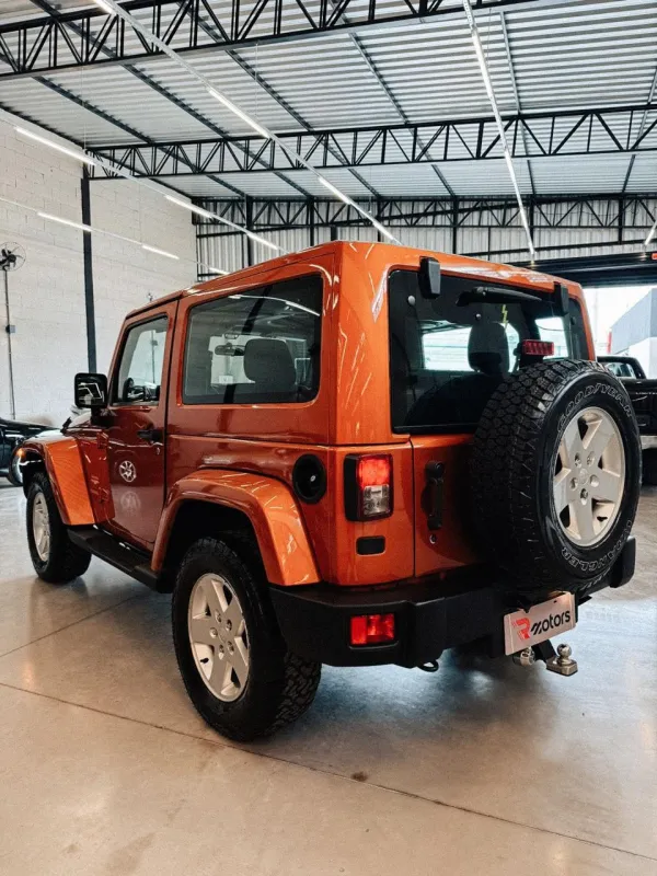 avv-jeep-wrangler-sahara-3-8-v6-venda-j17q2ai-imagem-003
