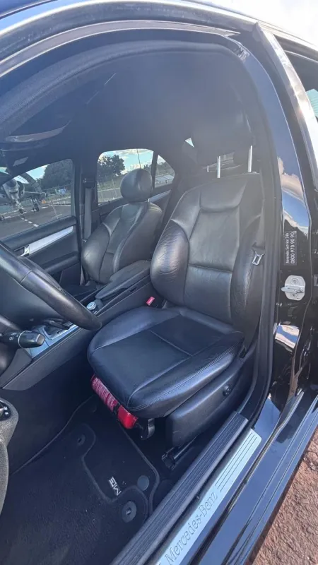 avv-mercedes-benz-c200-venda-cffcdd4-imagem-010