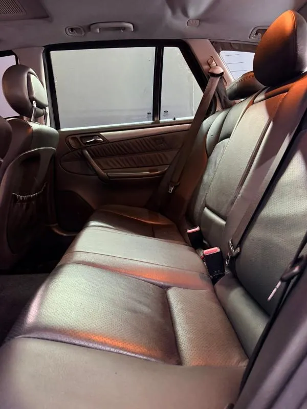 avv-mercedes-benz-c320-touring-venda-1iv9ib6-imagem-005