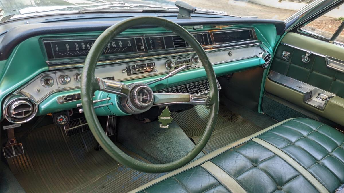 avv-oldsmobile-ninety-eight-luxury-edition-venda-gmyff9c-imagem-003