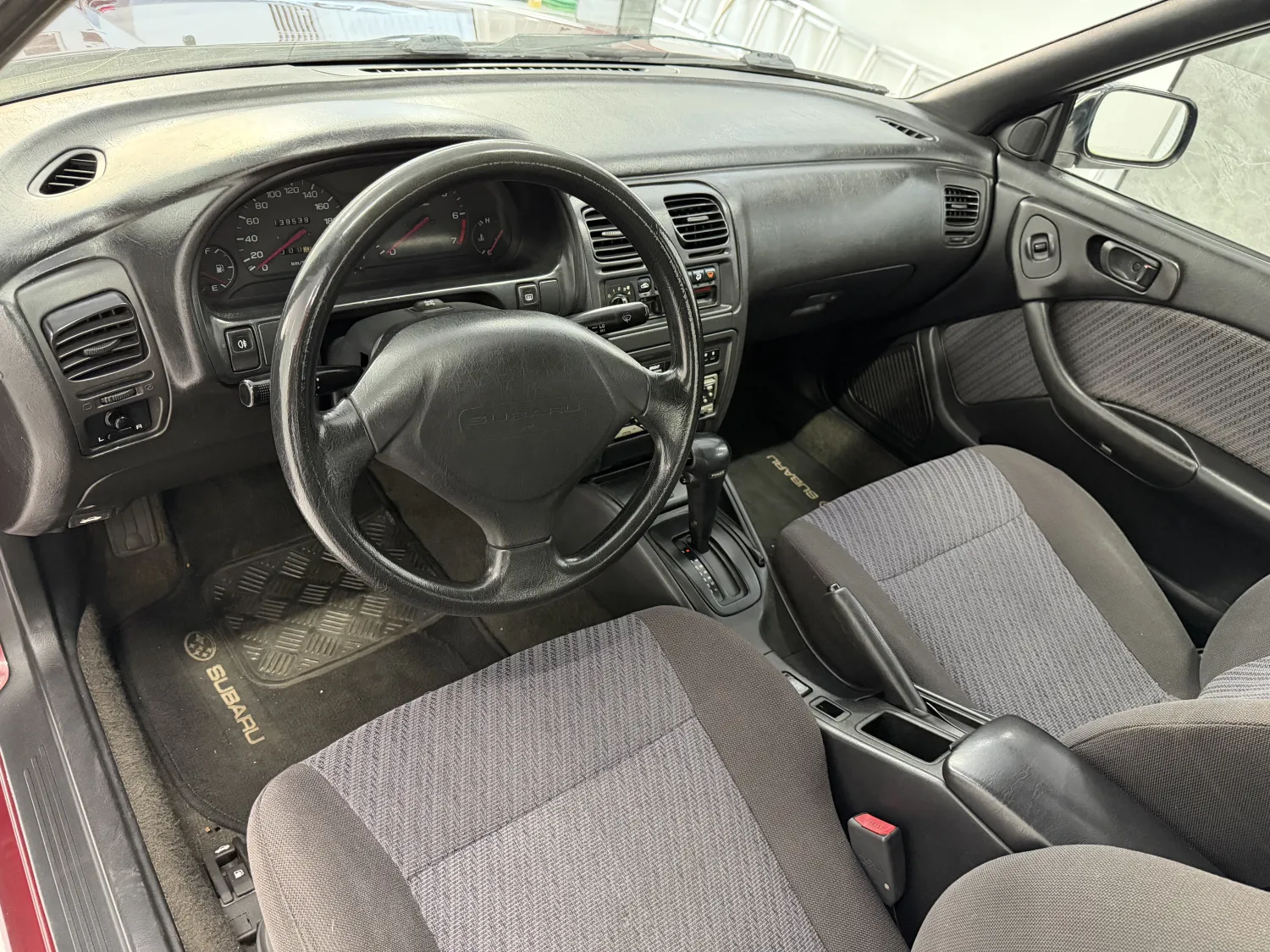 avv-subaru-legacy-venda-1a783bb-imagem-017