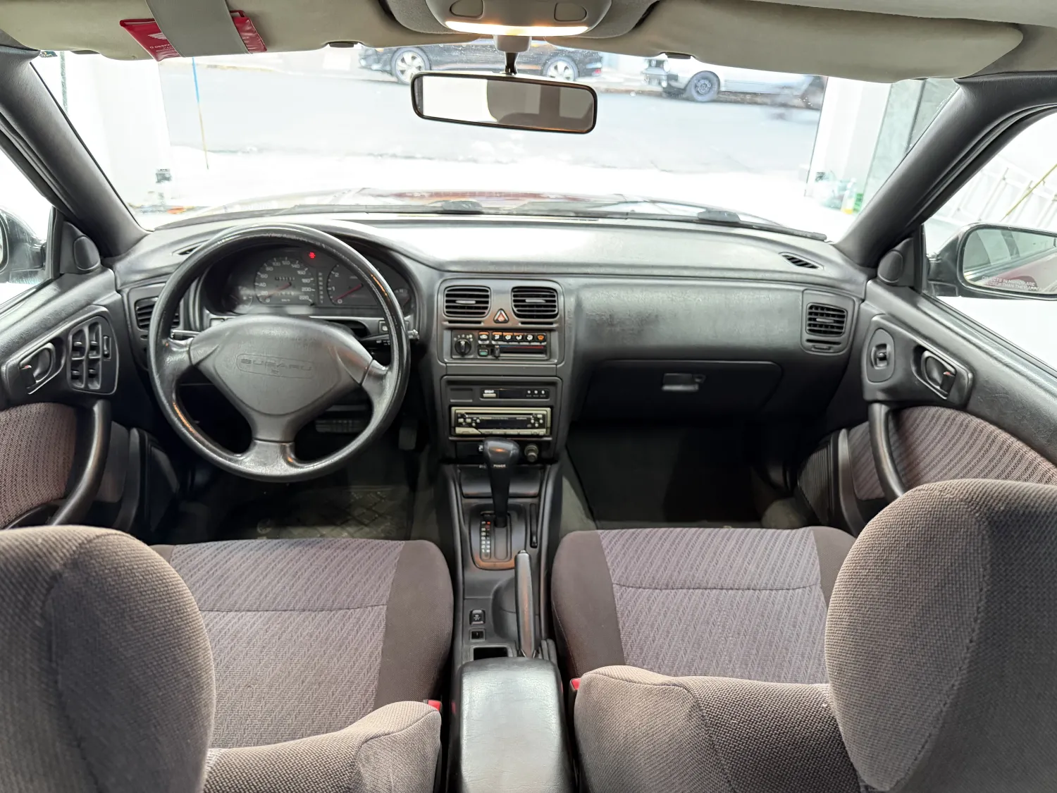 avv-subaru-legacy-venda-1a783bb-imagem-021