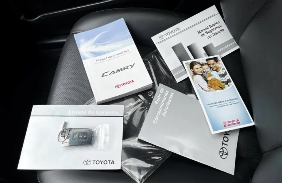 avv-toyota-camry-xle-venda-32hd1pk-imagem-005