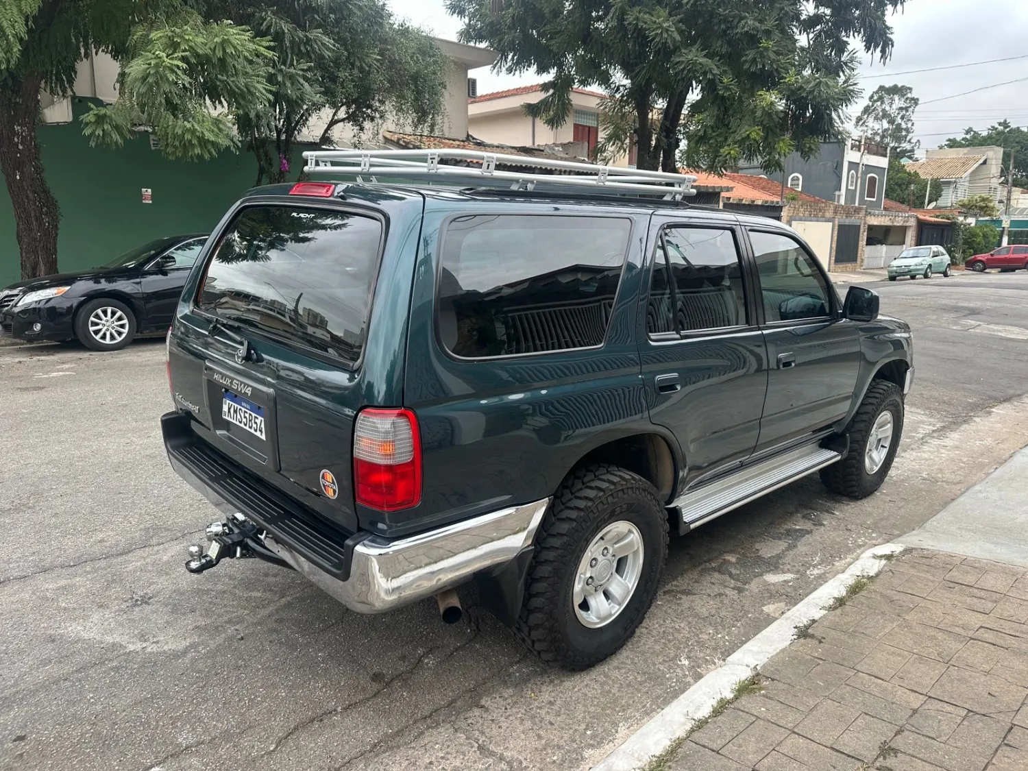 avv-toyota-hilux-sw4-3-0-turbo-diesel-venda-jwj8g5s-imagem-011