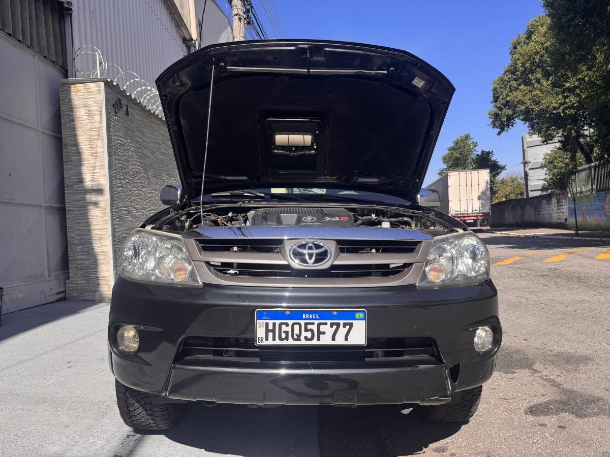 avv-toyota-hilux-sw4-srv-venda-5wj7jzr-imagem-006