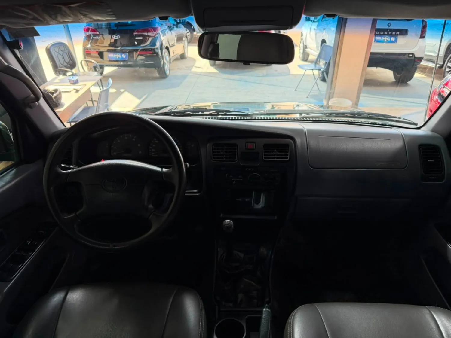 avv-toyota-hilux-sw4-venda-f61afce-imagem-016