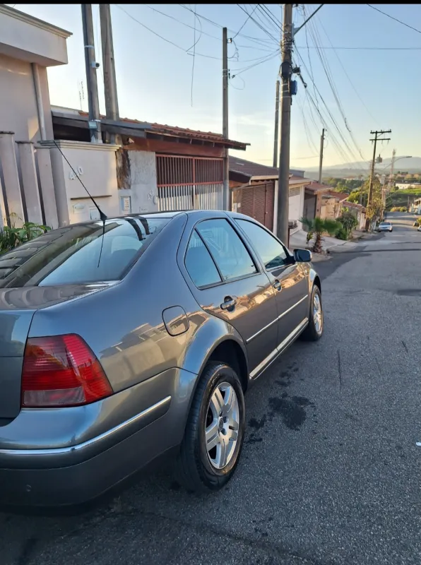 avv-volkswagen-bora-venda-b1b48ce-imagem-008