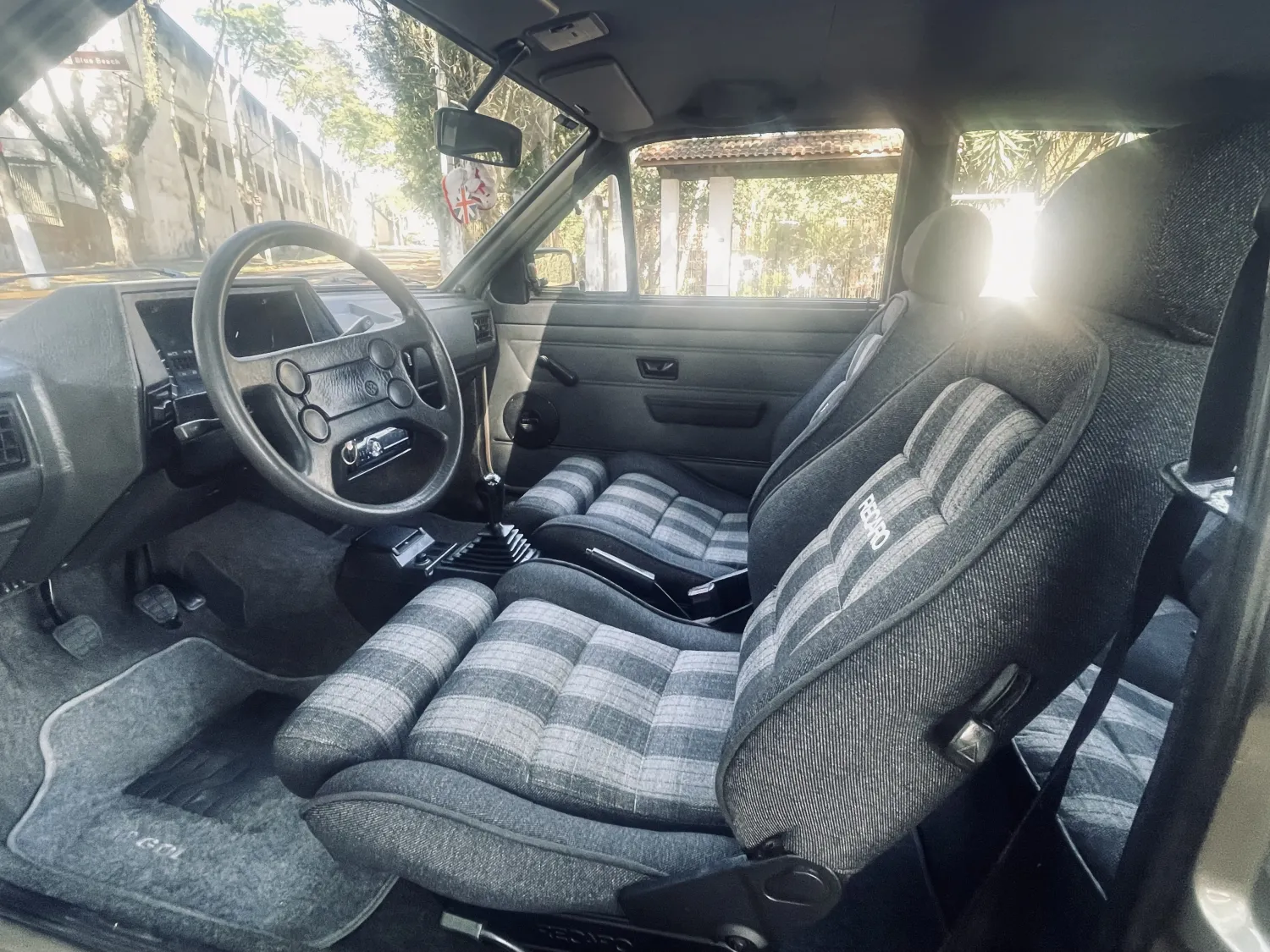 avv-volkswagen-gol-venda-61bae22-imagem-009