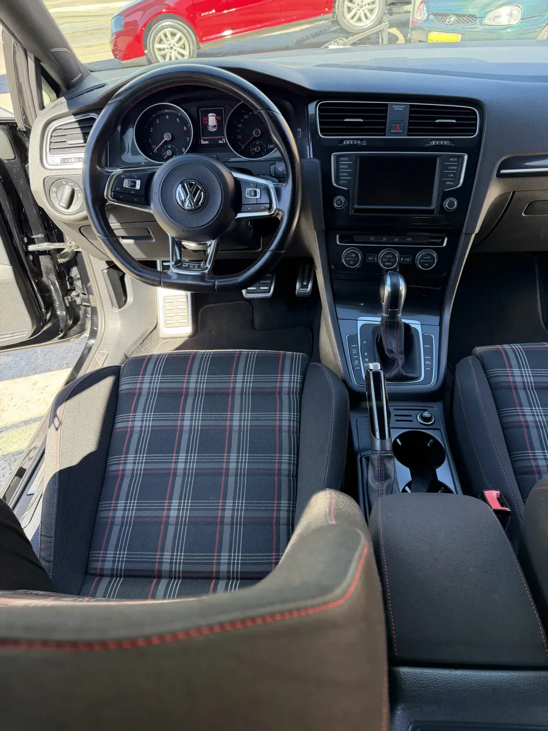 avv-volkswagen-golf-venda-11a921c-imagem-009