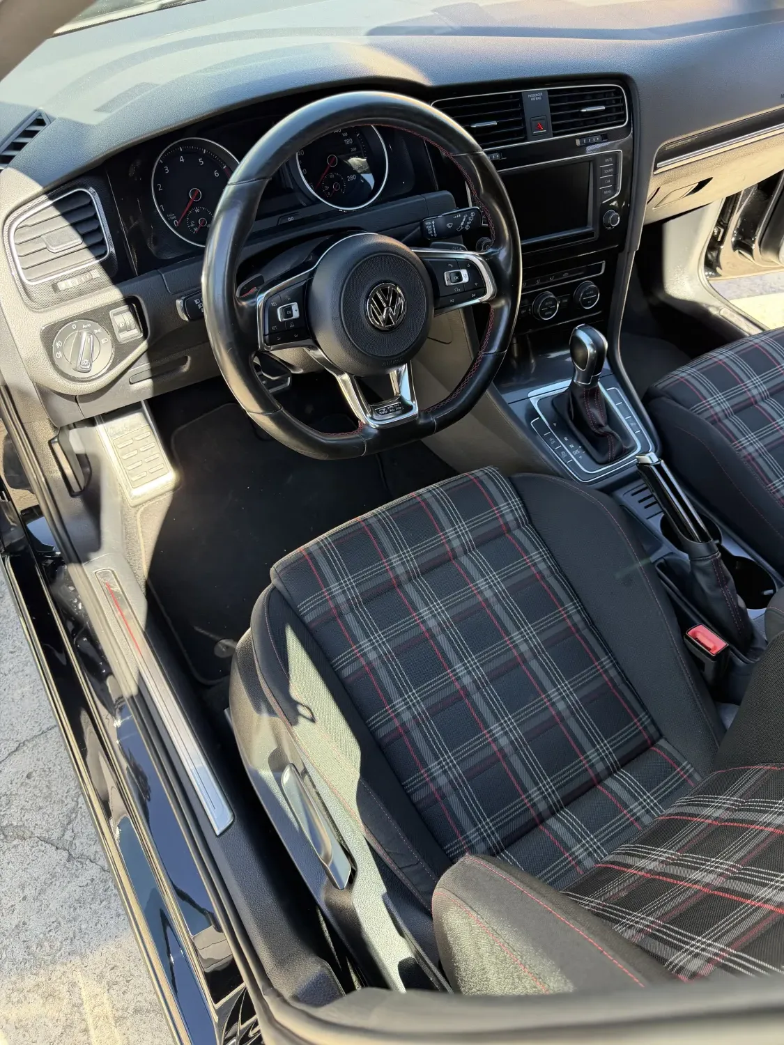avv-volkswagen-golf-venda-11a921c-imagem-012