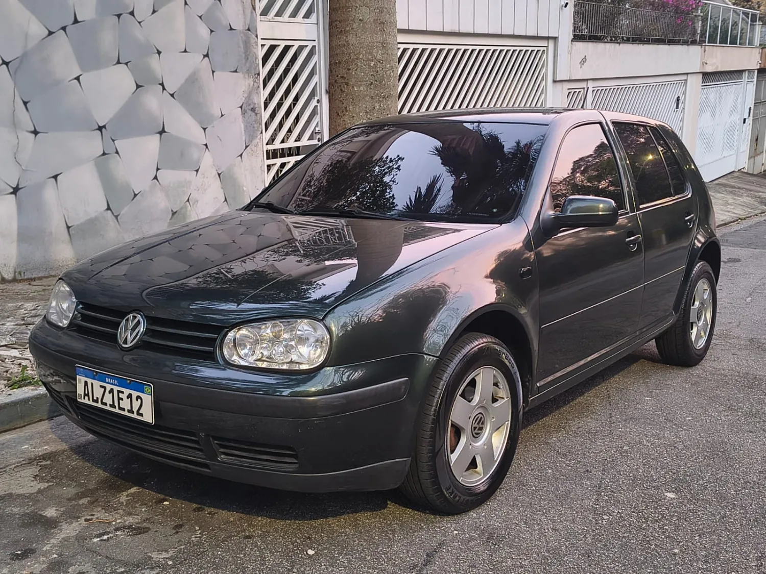 avv-volkswagen-golf-venda-42d8cdc-imagem-001