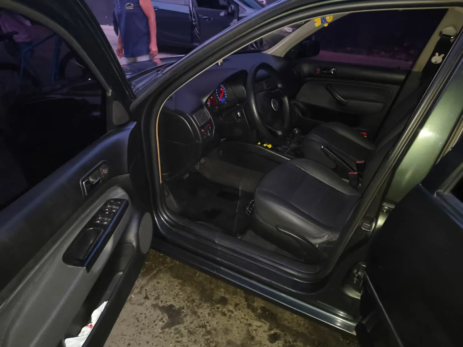 avv-volkswagen-golf-venda-42d8cdc-imagem-010
