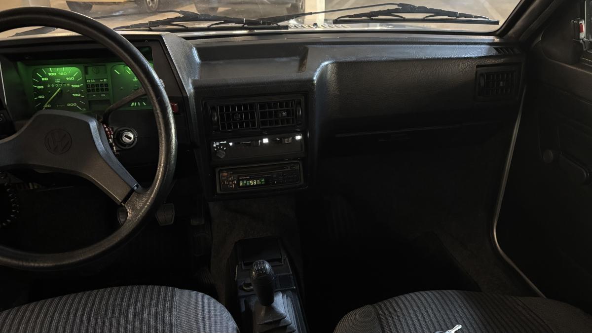 avv-volkswagen-voyage-cl-venda-ulaot03-imagem-004