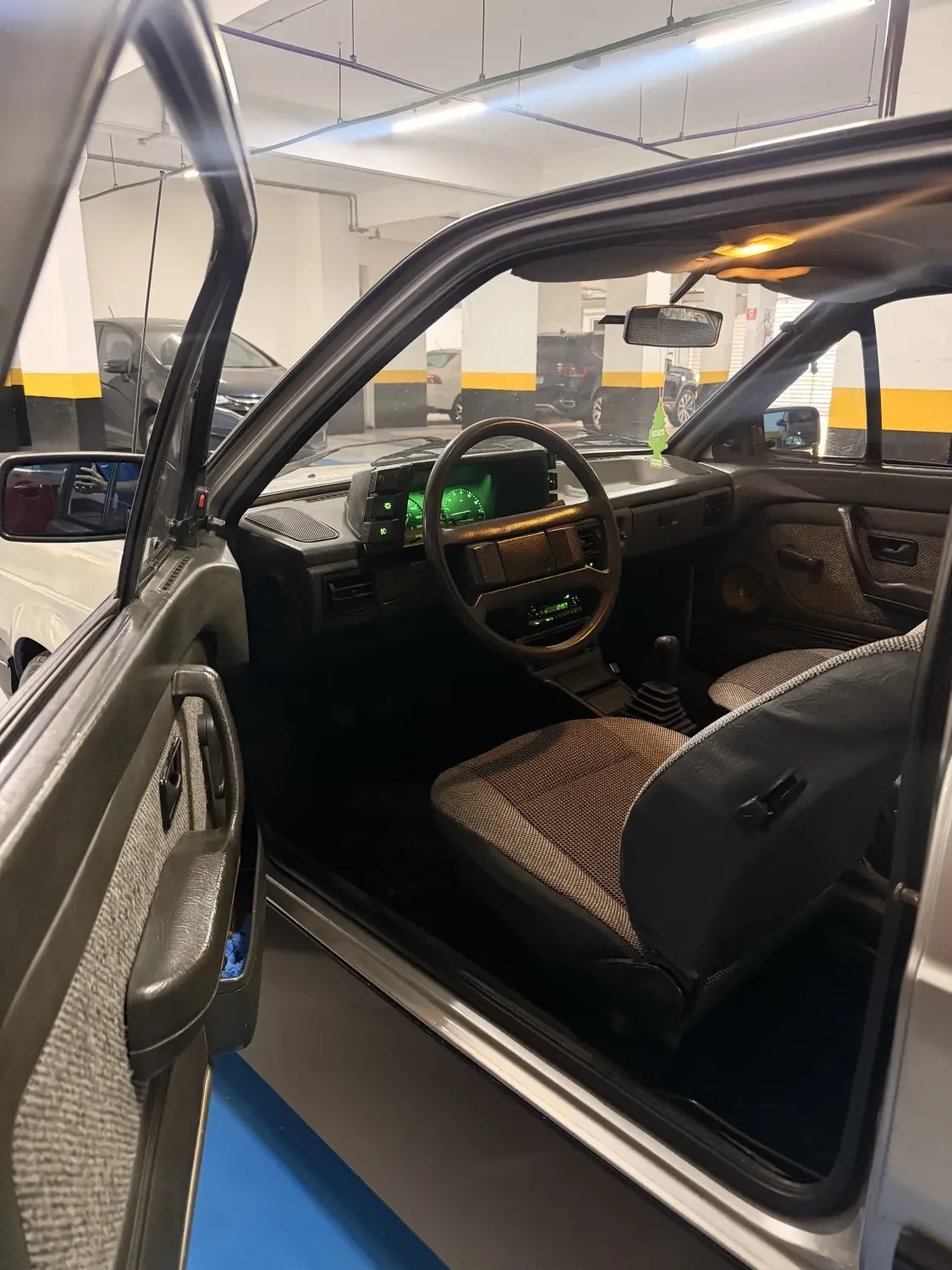 avv-volkswagen-voyage-venda-2b39ace-imagem-015