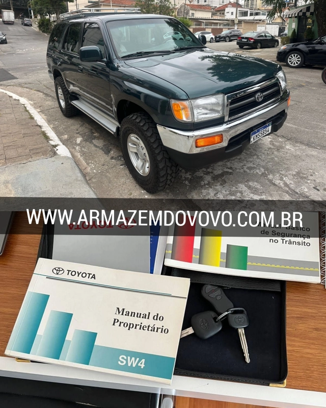 Hilux SW4 — Toyota Hilux SW4 (1998) — Foto principal do anúncio | Armazém do Vovô